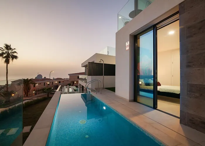 200M² New Villa D With Private, Heated Pool And Amazing Ocean View.