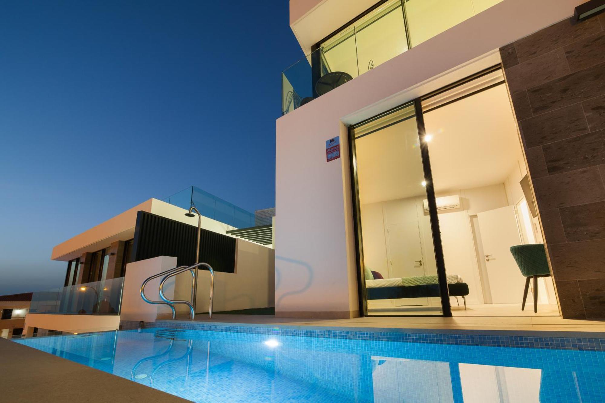200m² New D With Private, Heated Pool And Amazing Ocean View. Villa *