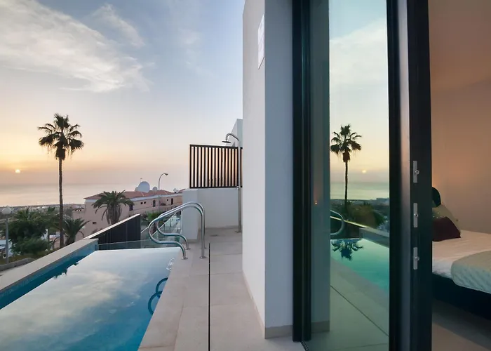 200M² New Villa D With Private, Heated Pool And Amazing Ocean View.