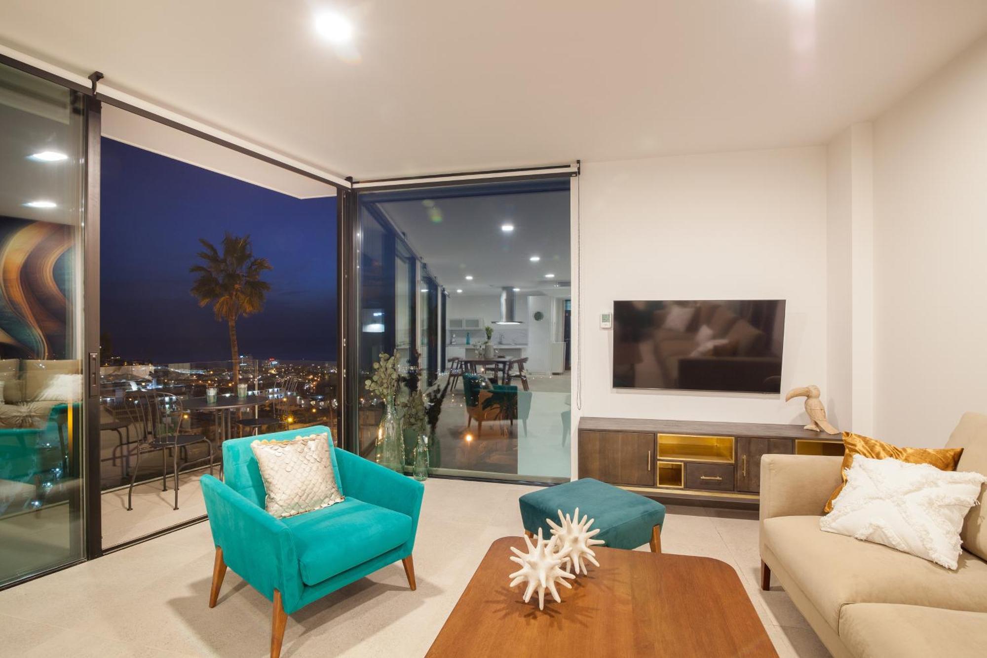 200m² New D With Private, Heated Pool And Amazing Ocean View. Vil·la Costa Adeje (Tenerife)